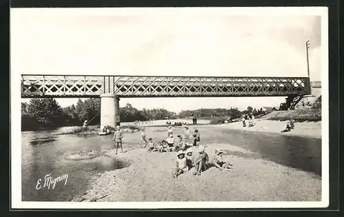 AK Balloy, le Pont et la Plage