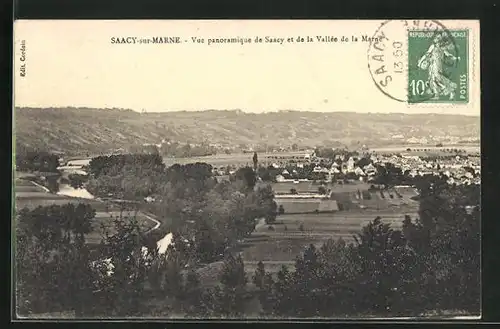 AK Saacy-sur-Marne, Vue panoramique de Saacy et de la Vallèe de la Marne