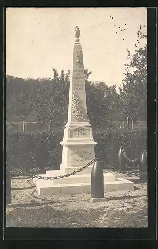AK La Houssaye, Gloire et Honneur aux Combattants, Kriegerdenkmal