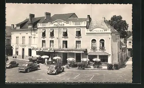 AK La Chartre-sur-le-Loir, Hôtel de France