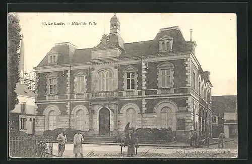 AK Le Lude, Hotel de Ville