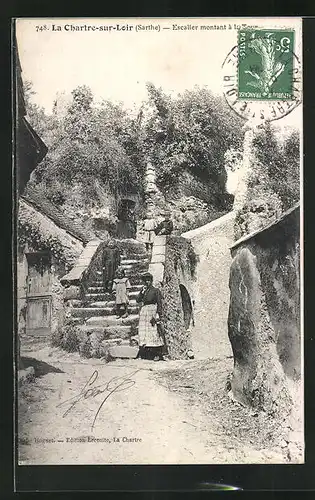 AK La Charte-sur-Loir, Escalier montant á Tour