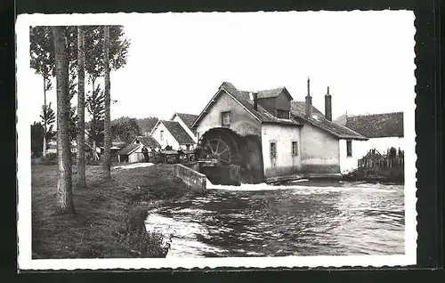 Foto-AK Connerré, Les bords de l`Huisne, Le Moulin de la croix