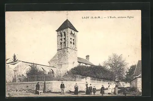 AK Lady, l'École, anciene Eglise