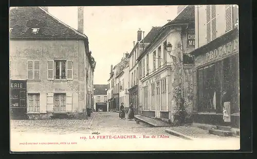 AK La Ferté-Gaucher, Rue d l`Alma