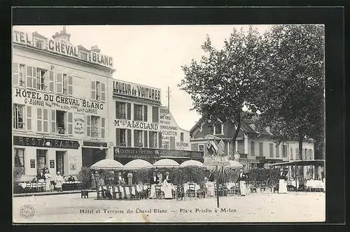 AK Cheval Blanc, Hôtel et Terasse et Place Praslin á Melun