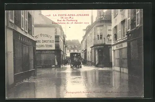 AK La Ferté-sous-Jouarre, Rue du Faubourg Inondations du 25 Janvier 1910