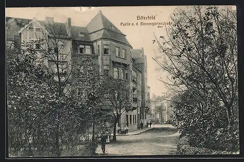 AK Bitterfeld, Partie a. d. Binnengärten-Strasse