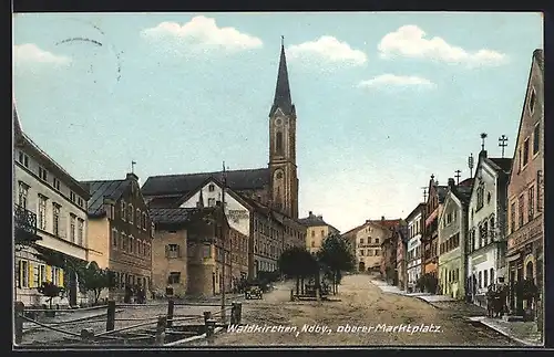 AK Waldkirchen /Ndby., Oberer Marktplatz mit Kirche