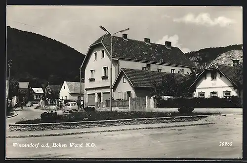 AK Winzendorf a. d. Hohen Wand, Strassenpartie mit Kaufhaus Kofler