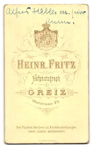 Fotografie H. Fritz, Greiz, Amme mit dem jungen Knaben Alfred Heller im Arm, Mutterglück