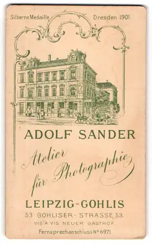 Fotografie Adolf Sander, Leipzig-Gohlis, Ansicht Leipzig, das Ateliersgebäude von Vorne mit Werbeaufschrift