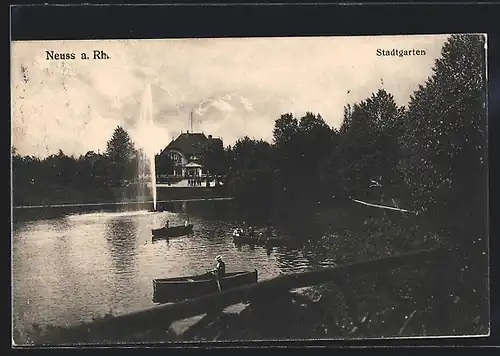 AK Neuss a. Rh., Stadtgarten mit Fontäne