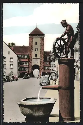 AK Villingen im Schwarzwald, Radmacherbrunnen und Riettor