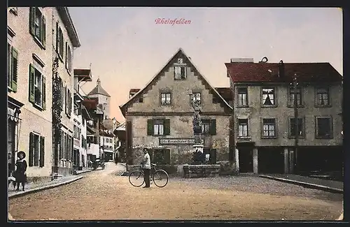 AK Rheinfelden, Strassenpartie mit Brunnen