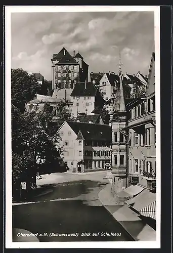 AK Oberndorf a. N., Strassenpartie am Schulhaus