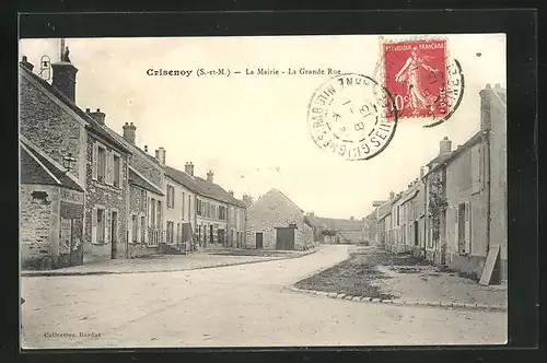 AK Crisenoy, La Mairie, La Grande Rue