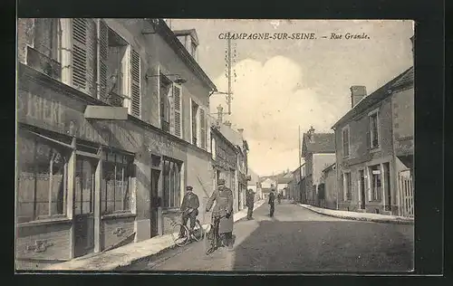 AK Champagne-sur-Seine, Rue Grande
