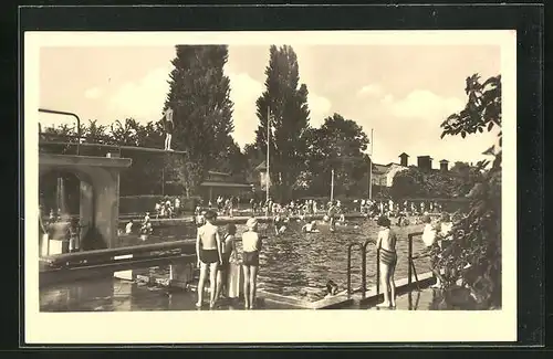 AK Sömmerda, Stadtbad mit Badegästen