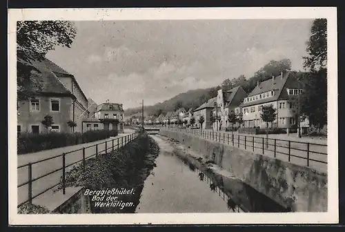 AK Berggiesshübel, Promenade mit Gewässer