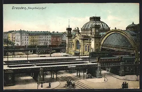 AK Dresden, Hauptbahnhof mit Eisenbahnen