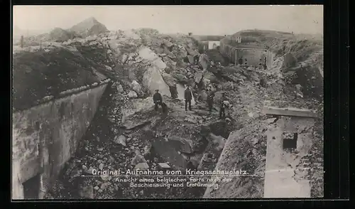 Foto-AK Deutsche Besetzung, belgisches Fort nach Beschiessung und Erstürmung