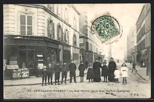 AK Levallois-Perret, La Rue Vallier et la Rue Carnot (gauche)