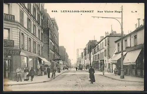 AK Levallois-Perret, Rue Victor Hugo