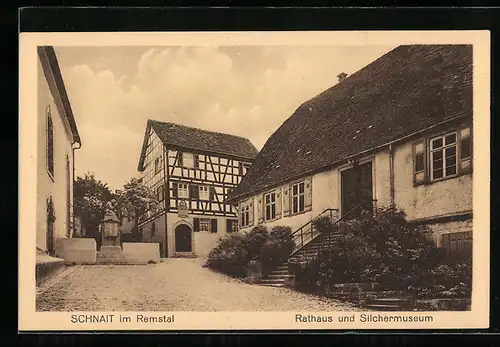 AK Schnait im Remstal, Rathaus und Silchermuseum mit Denkmal
