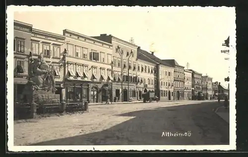 AK Altheim, Marktplatz mit Denkmal