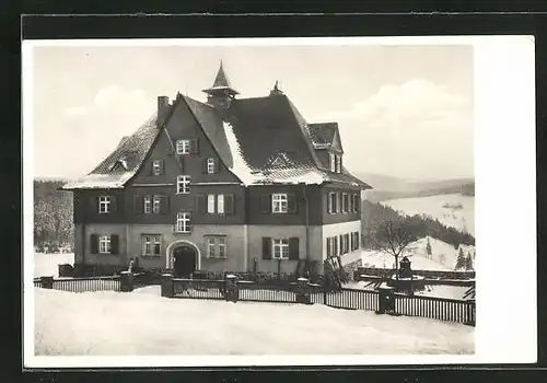 AK Johanngeorgenstadt / Erzgeb., Jugendherberge im Winter