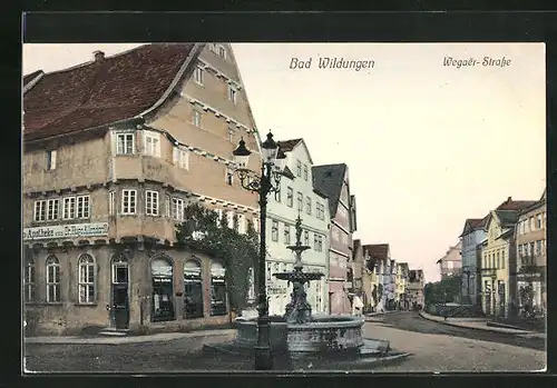 AK Bad Wildungen, Wegaer-Strasse mit Apotheke und Brunnen