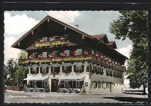 AK Oberammergau, am Hotel Wolf