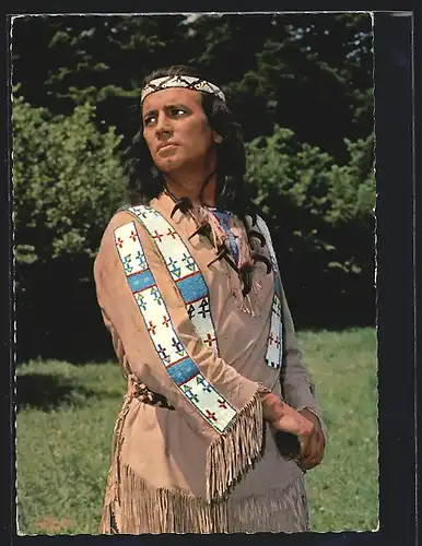 AK Schauspieler Pierre Brice in seiner Rolle als Winnetou