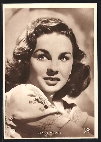 AK Schauspielerin Jean Simmons schaut seitlich