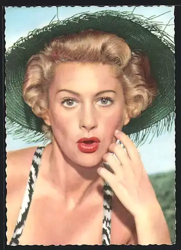 AK Schauspieler Martine Carol mit Sonnenhut