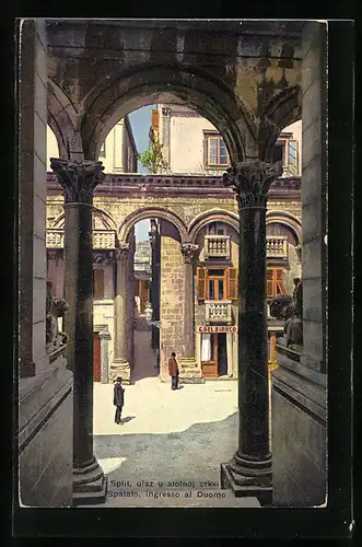 AK Split, ulaz u stolnoj crkvi
