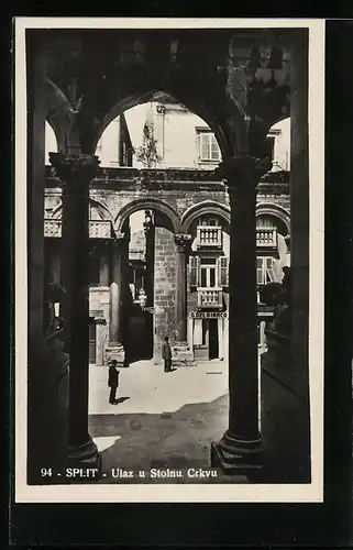 AK Split, Ulaz u Stolnu Crkvu