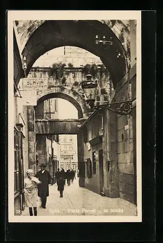 AK Split, Porta Ferrea, sa istoka
