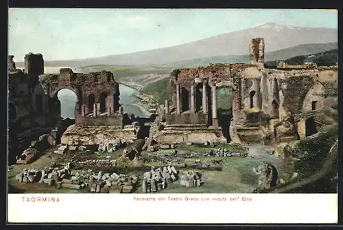 AK Taormina, Panorama del Teatro Greco con veduta dell` Etna