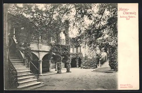 AK Meran-Obermais, im Hof des Schloss Rubein