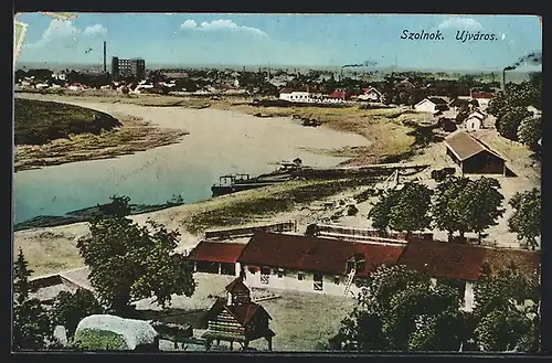 AK Szolnok, Ujváros, Teilansicht am Fluss