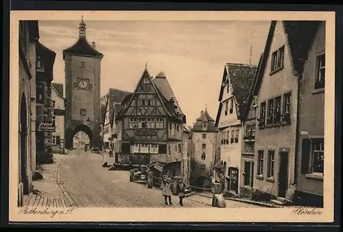 AK Rothenburg o. T., Plönlein, Strasse unter dem Stadttor