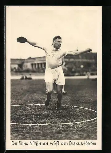 Foto-AK Der finnische Leichtathlet Níttyman wirft den Diskus