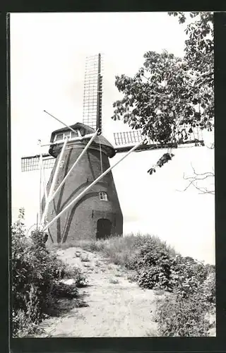 AK Fleringen, Windmühle auf einer Anhöhe
