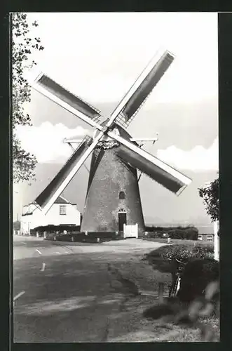 AK Den Bommel, Ortspartie an der Windmühle