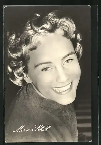 AK Schauspielerin Maria Schell mit lächelndem Gesicht