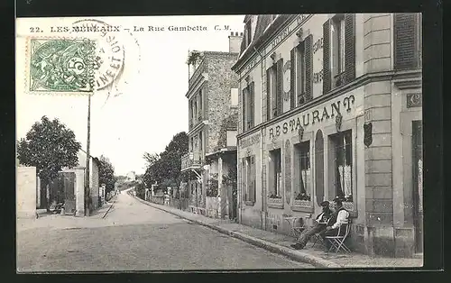 AK Les Mureaux, La Rue Gambetta, Strassenpartie