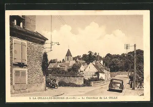 AK La Celle-les-Bordes, Le Carrefour de la Celle