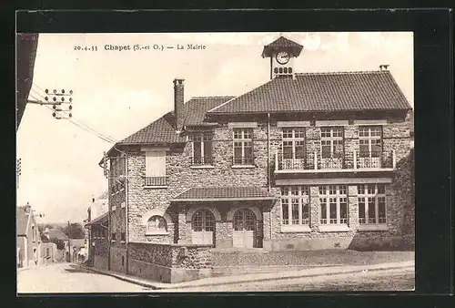 AK Chapet, La Mairie, Rathaus im Sonnenschein